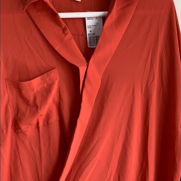 NWT! Work Top - Picture 3 of 7